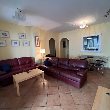 Apartamento A 2 Minutos Andando A La Playa. La Isleta del Moro Bagian luar foto