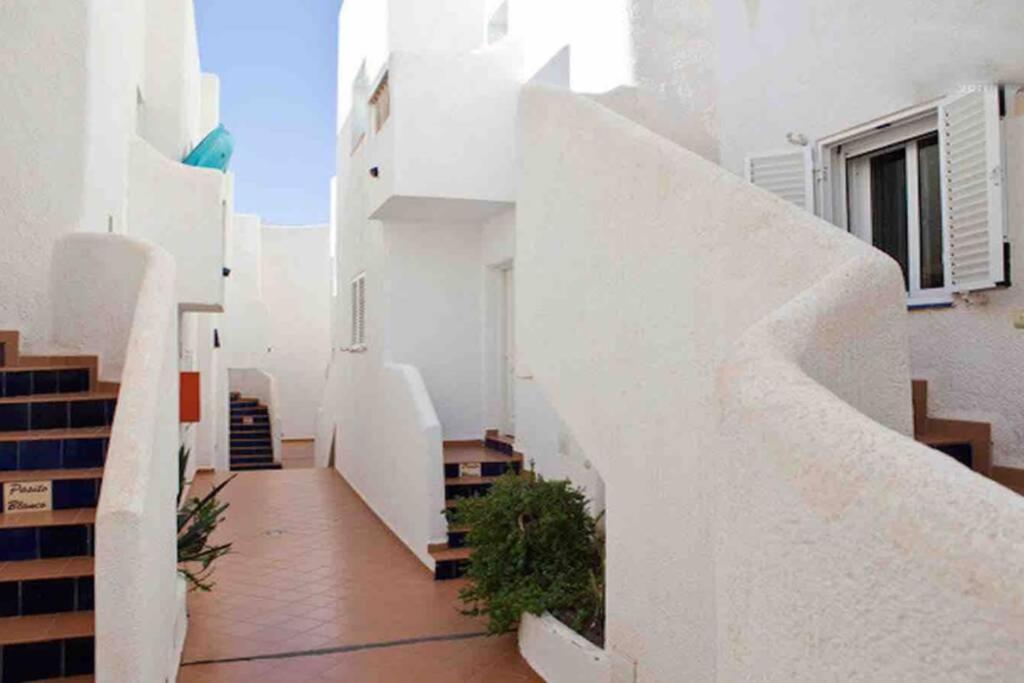 Apartamento A 2 Minutos Andando A La Playa. La Isleta del Moro Bagian luar foto