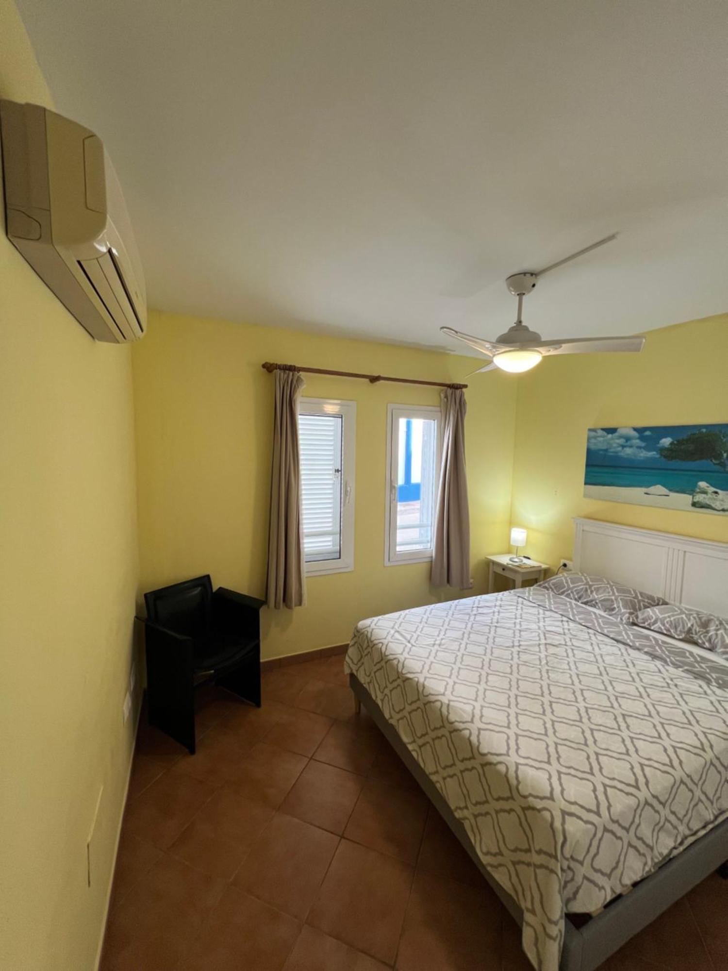 Apartamento A 2 Minutos Andando A La Playa. La Isleta del Moro Bagian luar foto